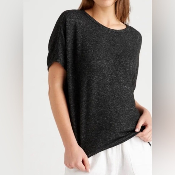 Quince Top Women’s Medium Brushed Short Sleeve Lounge in Charcoal - Picture 2 of 10